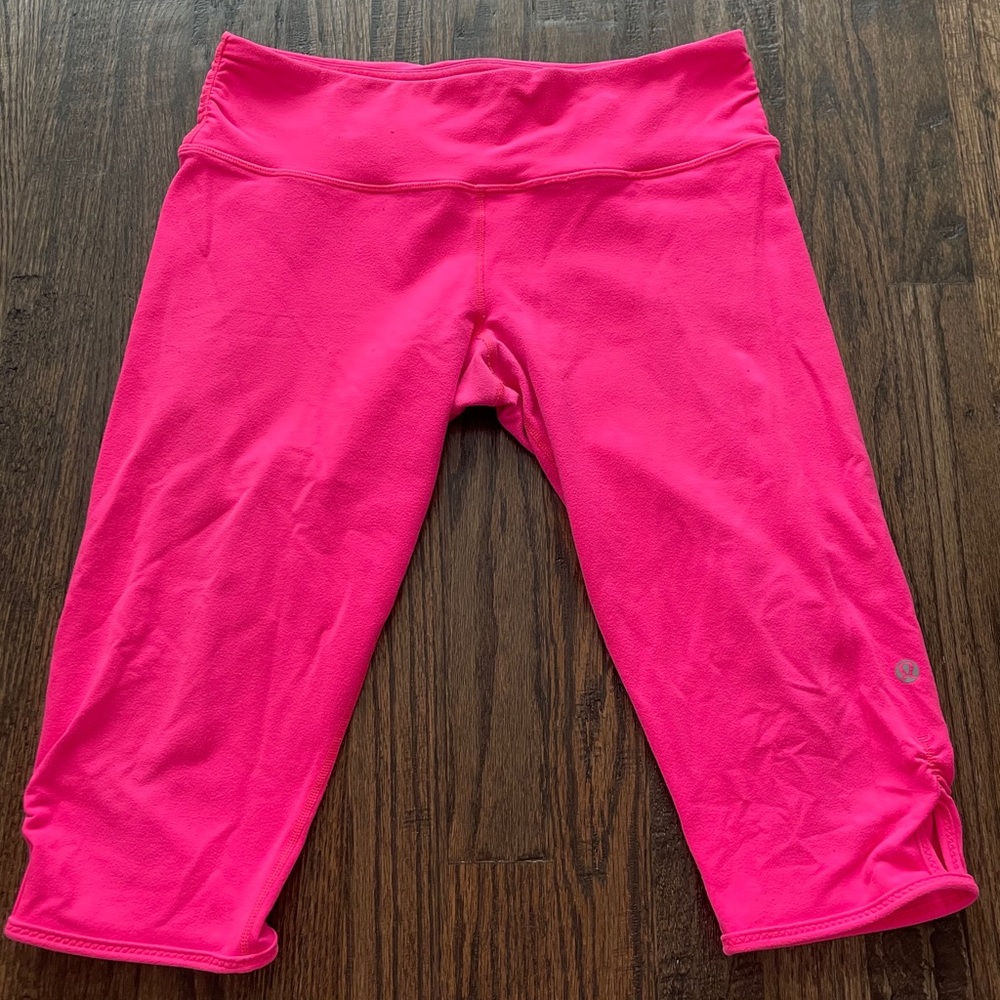 Lululemon Hot Pink Sz 10  Knee Length
